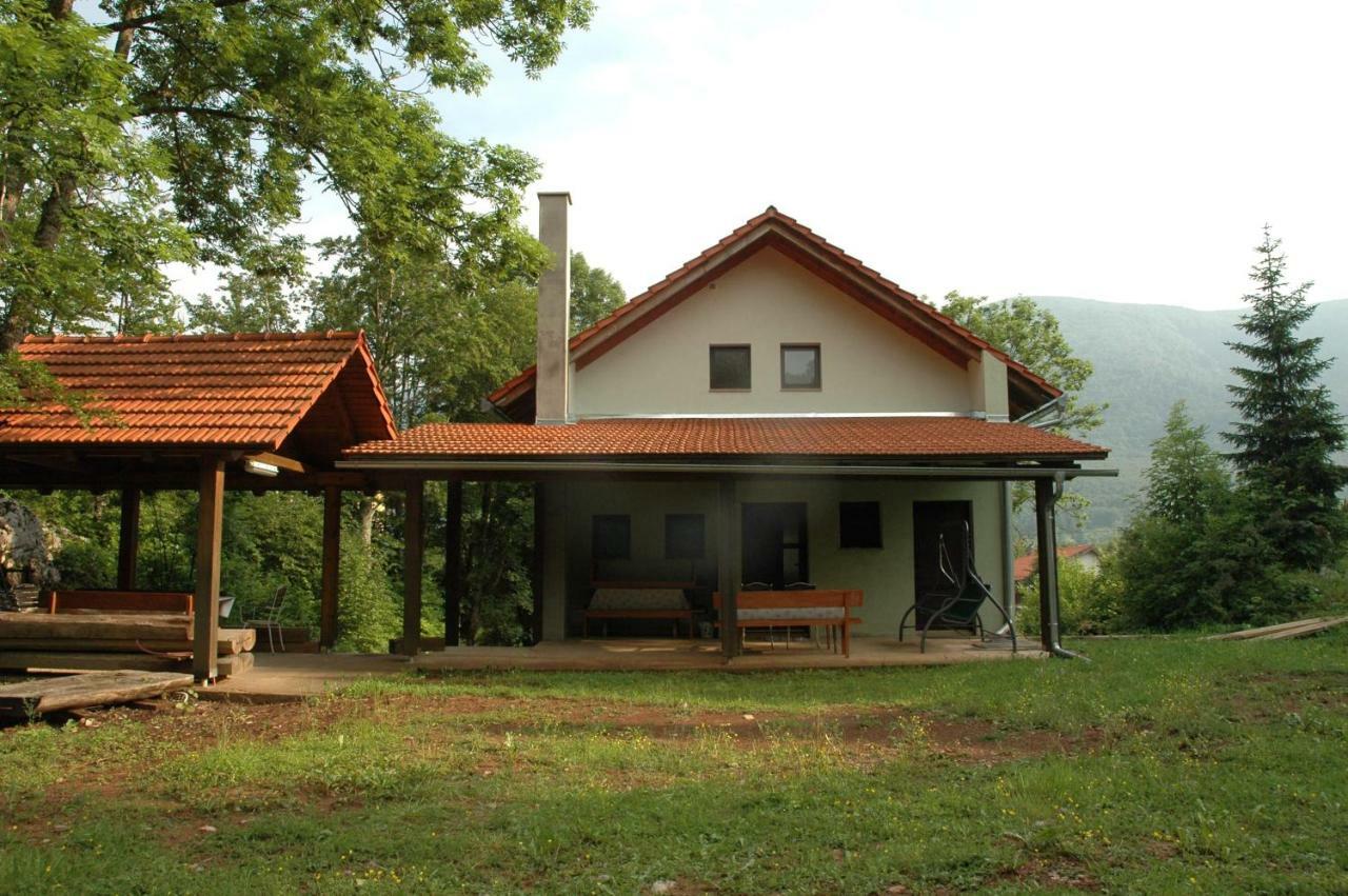 M & J Krasno Polje